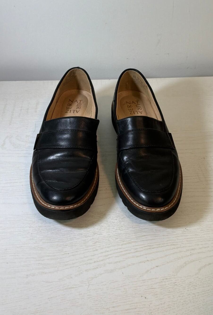 Naturalizer Adiline Black Leather Loafer sz 6